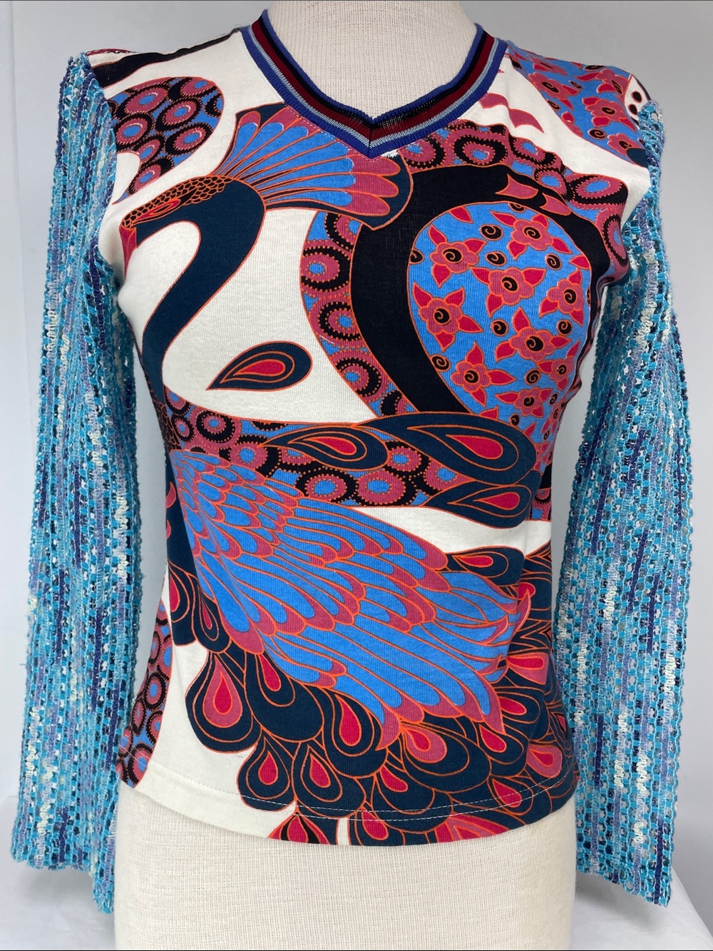 Custo Barcelona Multicolor Peacock Long Sleeve Graphic Tee, Size S